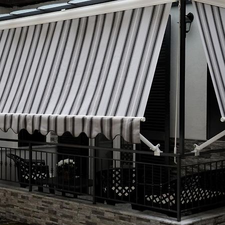 Casa Vacanze Sannazzaro 70 나폴리 외부 사진