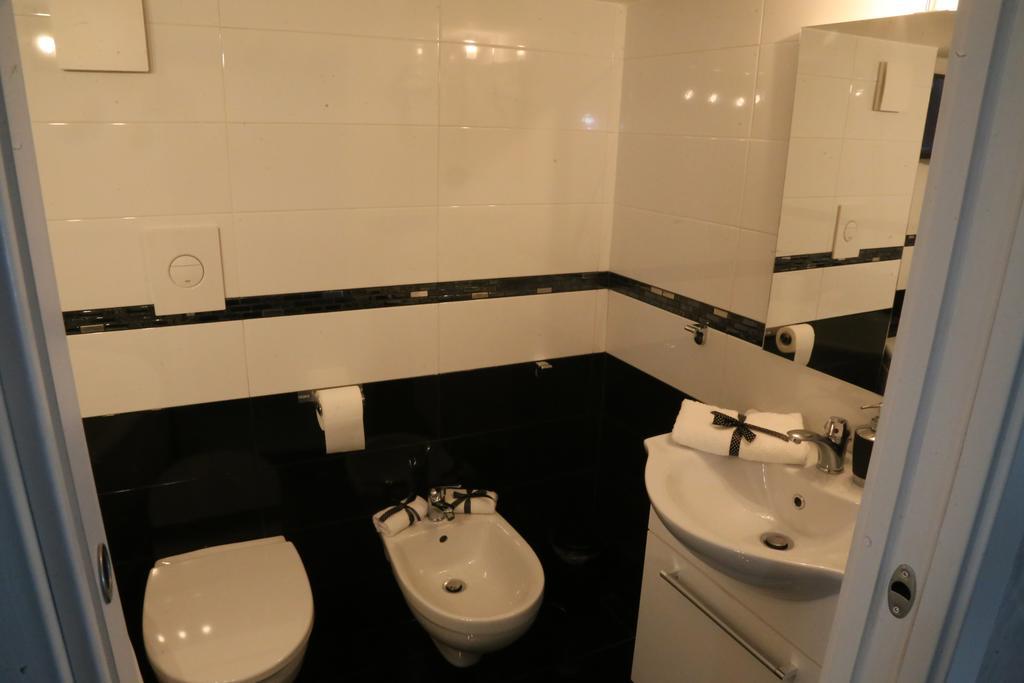 Casa Vacanze Sannazzaro 70 나폴리 외부 사진