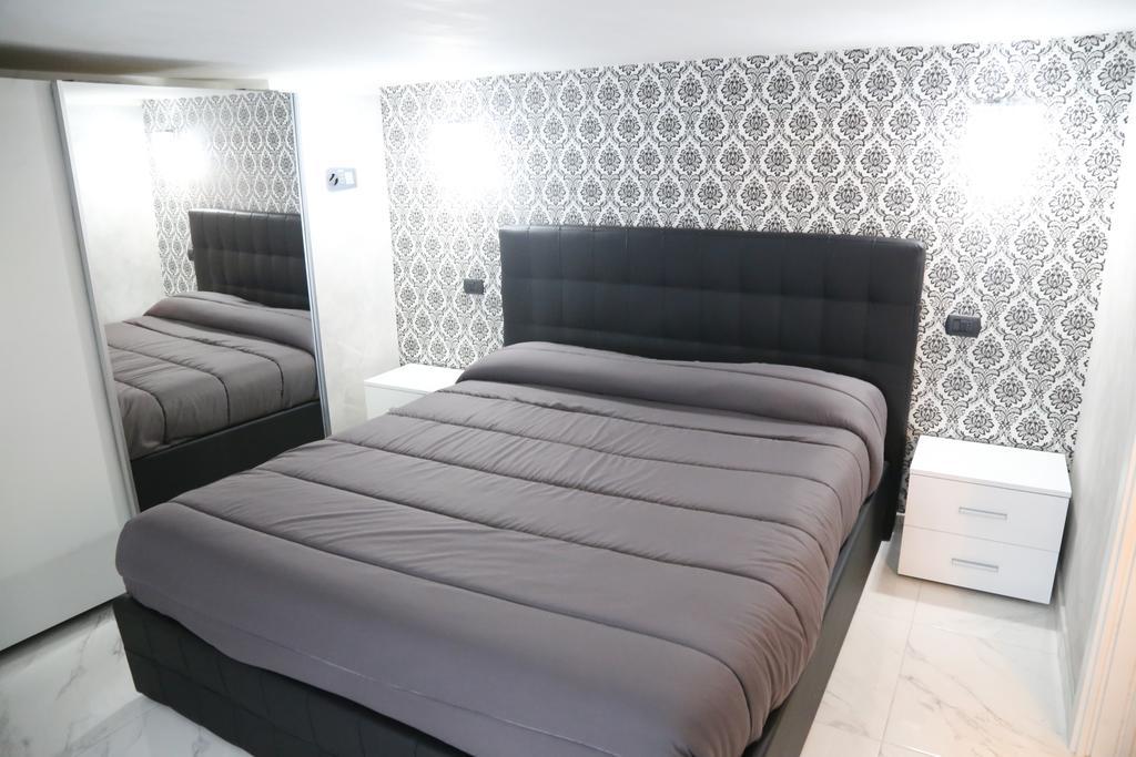 Casa Vacanze Sannazzaro 70 나폴리 외부 사진