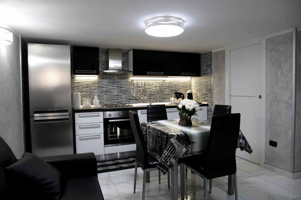 Casa Vacanze Sannazzaro 70 나폴리 외부 사진