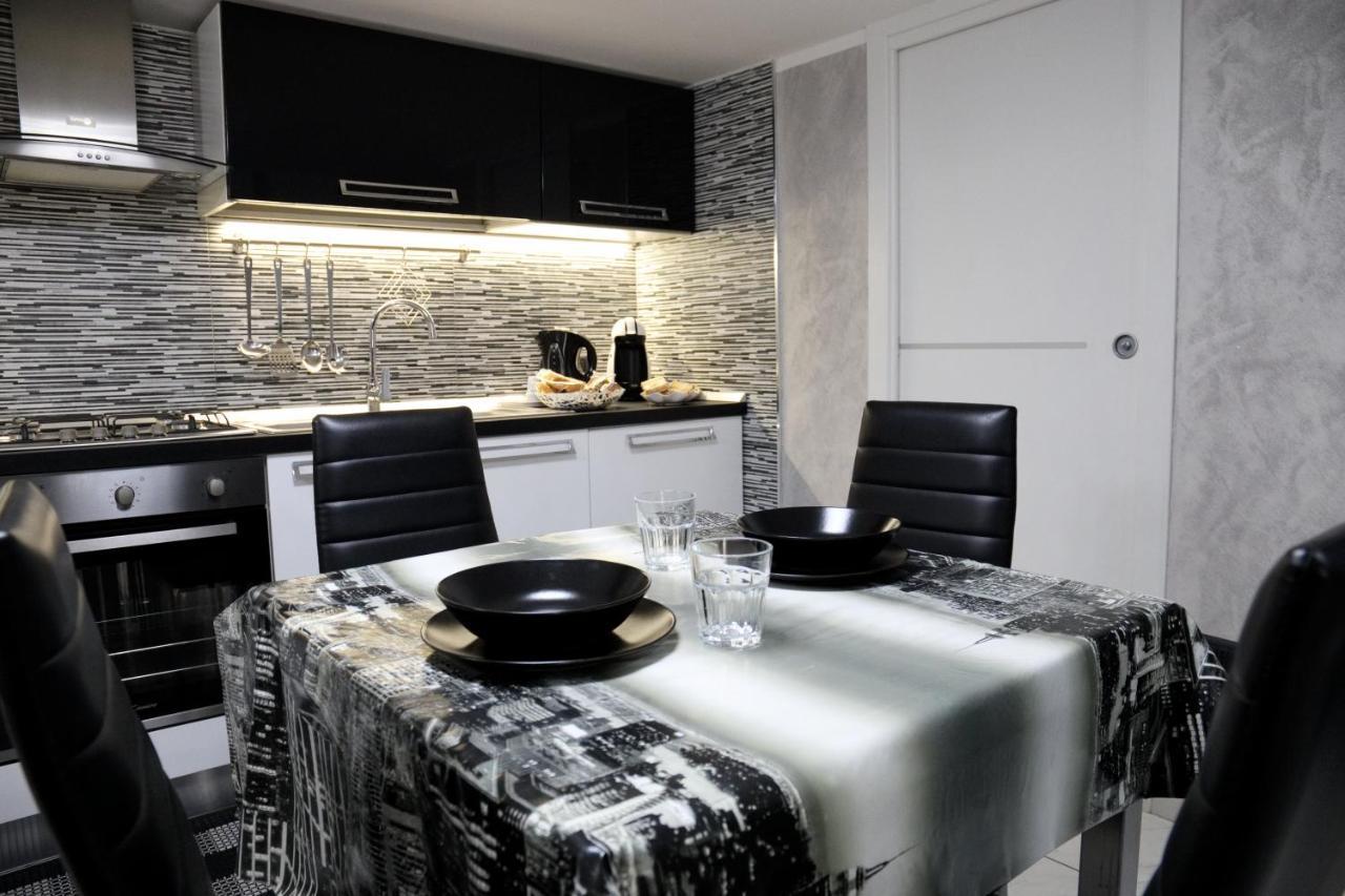 Casa Vacanze Sannazzaro 70 나폴리 외부 사진
