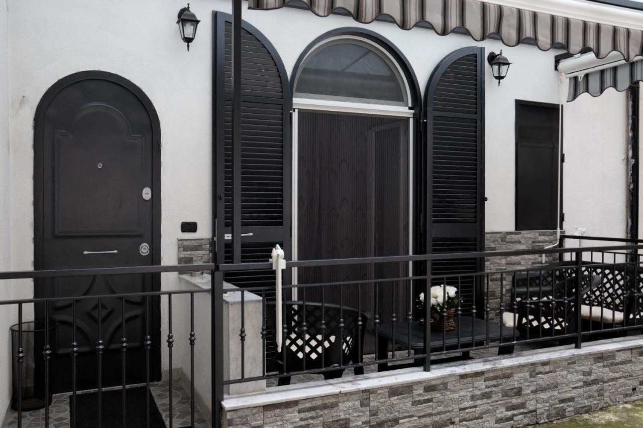 Casa Vacanze Sannazzaro 70 나폴리 외부 사진